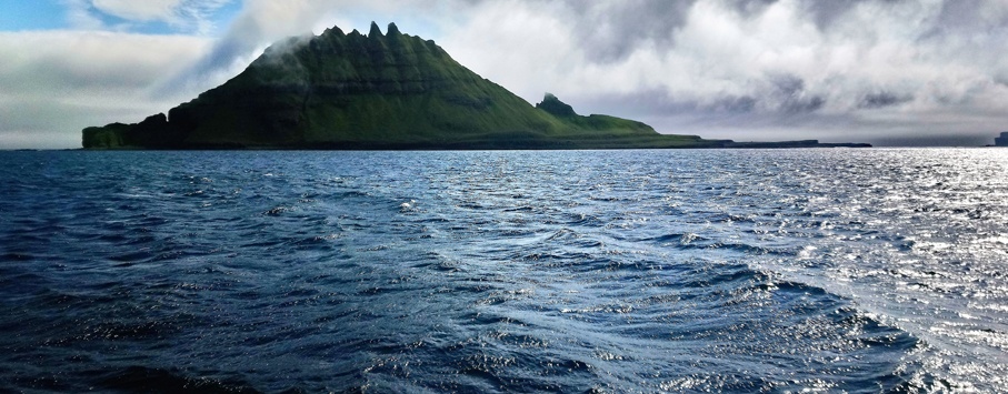 Tindholmur round trip Faroe islands