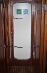 Watertight bulkhead door sailing yacht Cherokee