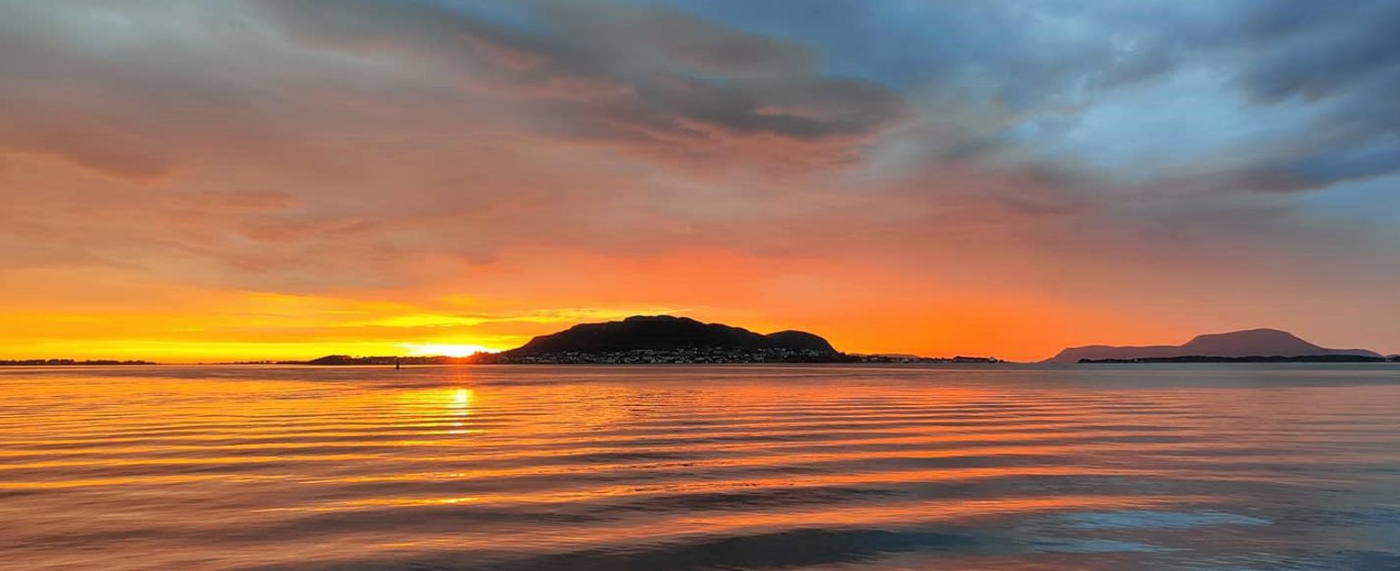 sunset norway Alesund