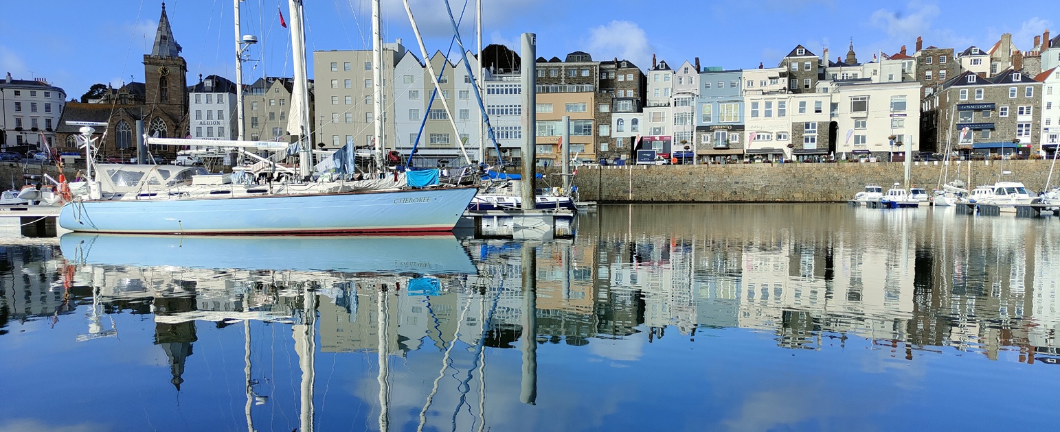 Cherokee in ST Peter port - Geurnsey