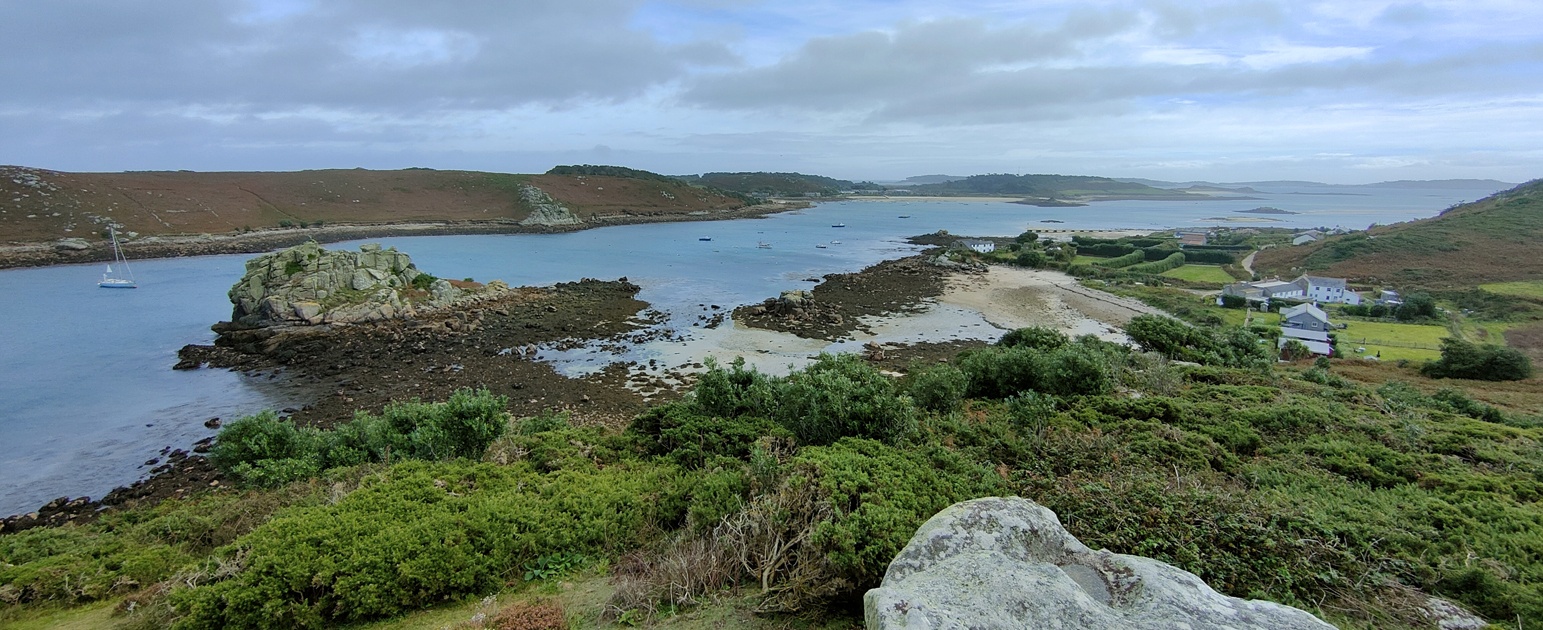 Segelurlaub Scilly Inseln - Cherokee at New Grimsby harbour