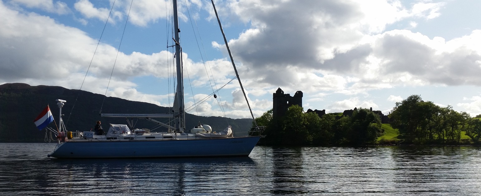 sailing to Urquhart Castle